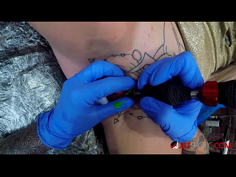 ❤️ tattooed ທີ່ສຸດ Hottie Sully Savage ໄດ້ຮັບ tattoo ສຸດ clitoris ຂອງນາງ ວິດີໂອເພັນ ຢູ່ທີ່ພວກເຮົາ lo.mysexgamer.ru% ❤